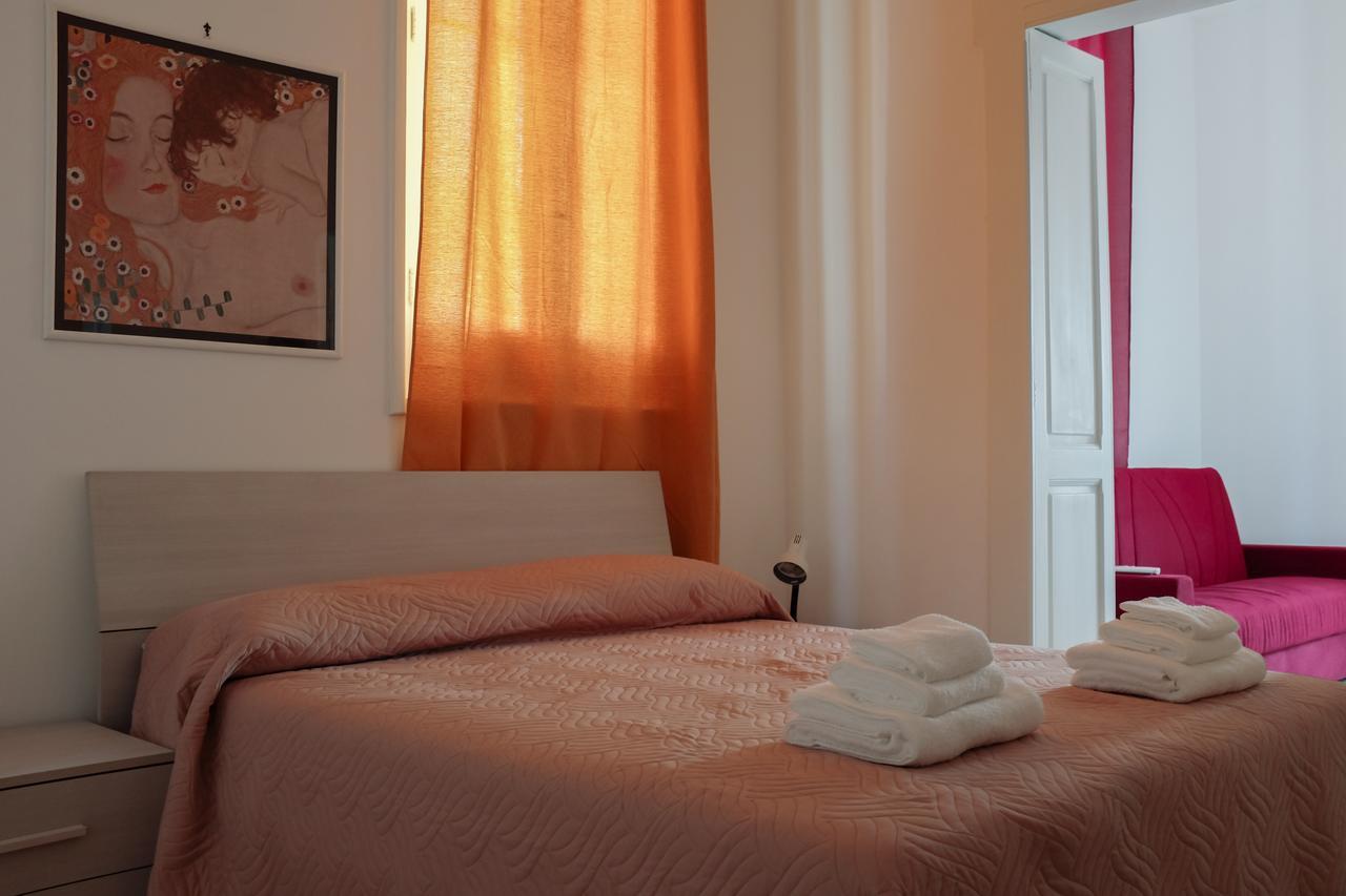 B&B A Casa di Paola Lecce Bagian luar foto